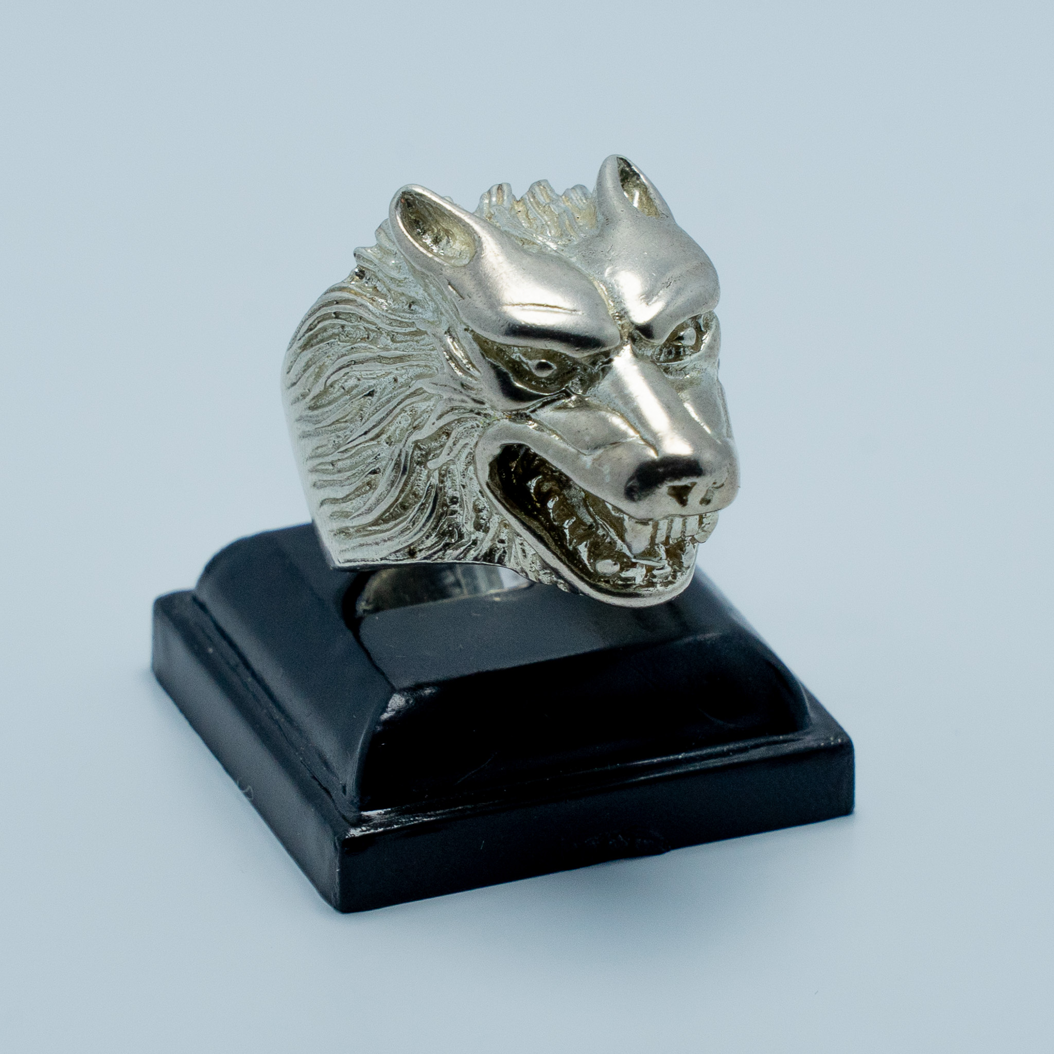 Anillo Cabeza de Lobo Plata